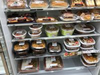 Ini Cara Unik Mini Market di Jepang Rayu Orang untuk Beli Makanannya