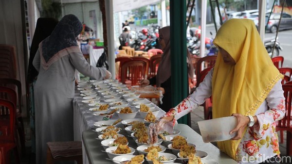 Lurah Kayu Putih Jelaskan Surat Minta Pengusaha Sediakan Takjil