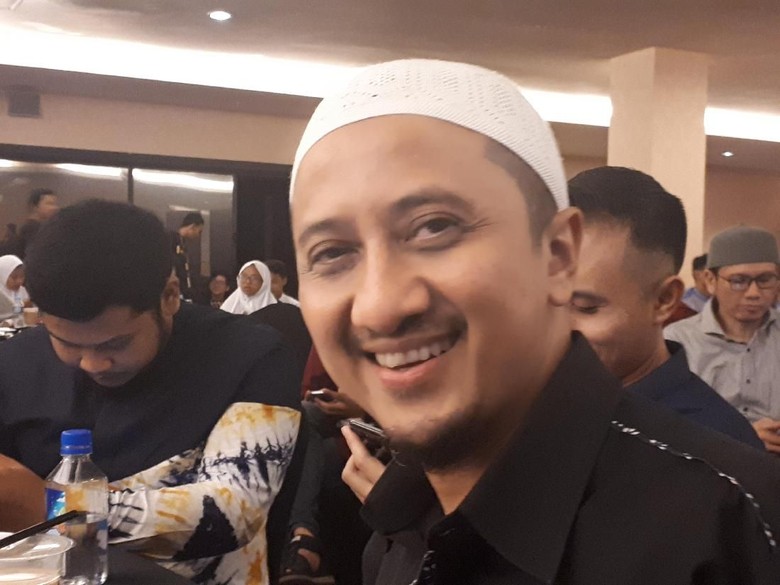 Yusuf Mansur Minta Doa untuk Kesembuhan Aa Gym, Sakit Apa Sih?
