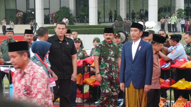 kabar-gembira-jokowi-naikkan-tunjangan-babinsa-771