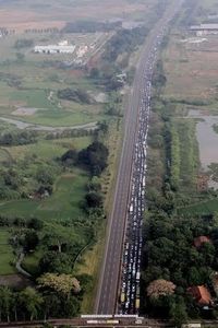 Bye Bye Horor Simpul Macet Mudik Pantura