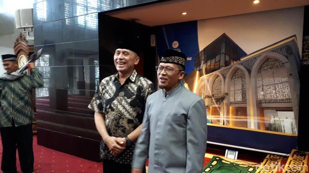 Yusuf Mansur Minta Doa untuk Kesembuhan Aa Gym, Sakit Apa Sih?