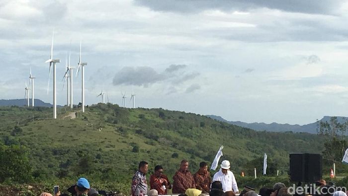 "Wow".... Tekan Sirene, Jokowi Resmikan PLTB 'Kebun Angin' Sidrap