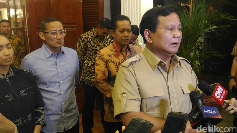 Prabowo Pelajari Saksama untuk Pilih Salim Segaf atau Ustaz Somad