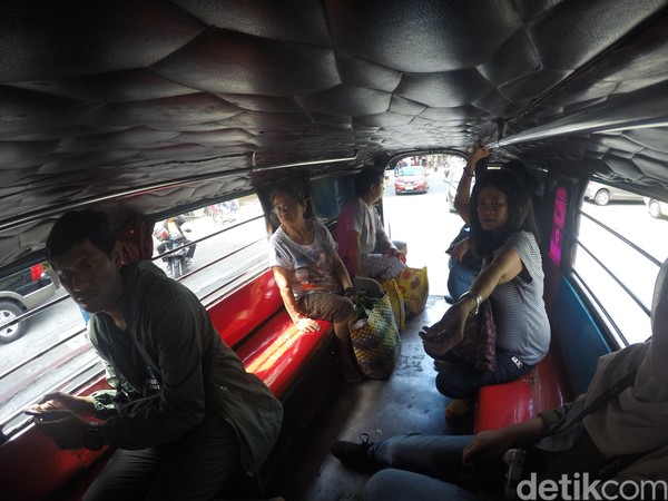 Angkot Paling Nyentrik di Dunia Nih Gan!