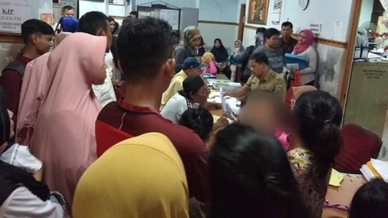 Warga Cerita Repotnya Urus Surat di Kelurahan Cipinang Besar Utara