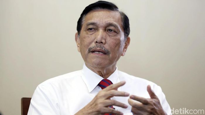 Luhut Yakin Dolar AS Bisa Turun ke Rp 10.000