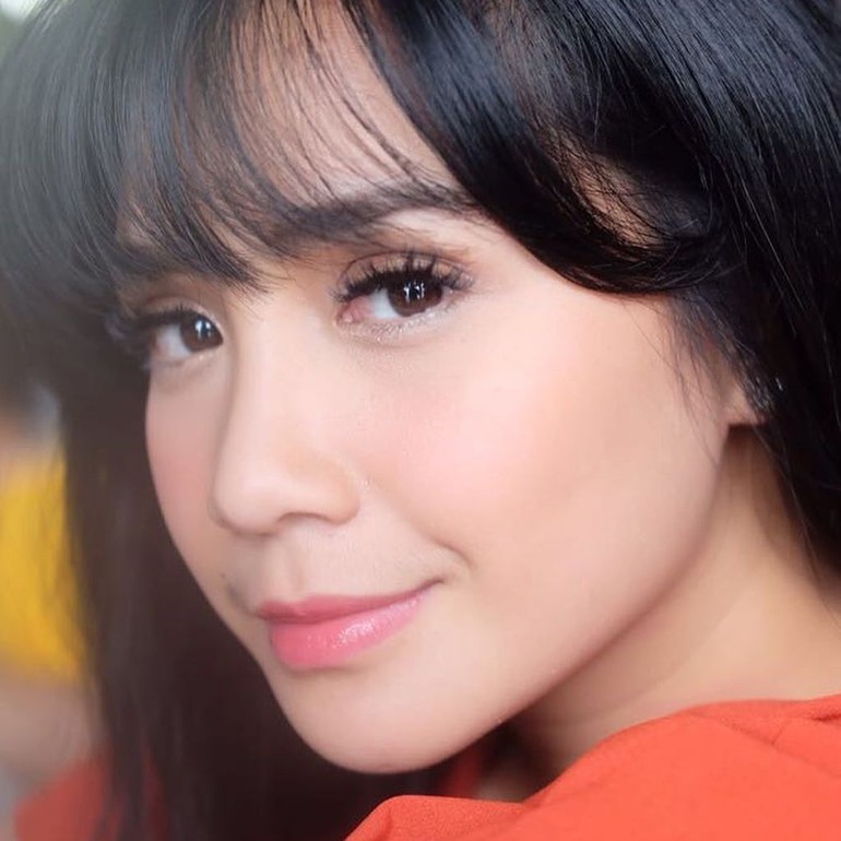Pesona 12 Artis Berdarah Manado yang Kecantikannya Bikin Susah Berpaling