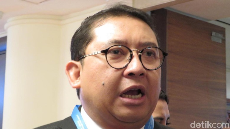 Jokowi Minta Baiq Nuril Ajukan Grasi, Fadli Zon: Bikin Bangsa Malu