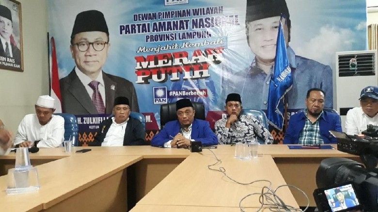 OTT KPK, Bupati Lampung Selatan Minta Doa ke Pengurus PAN