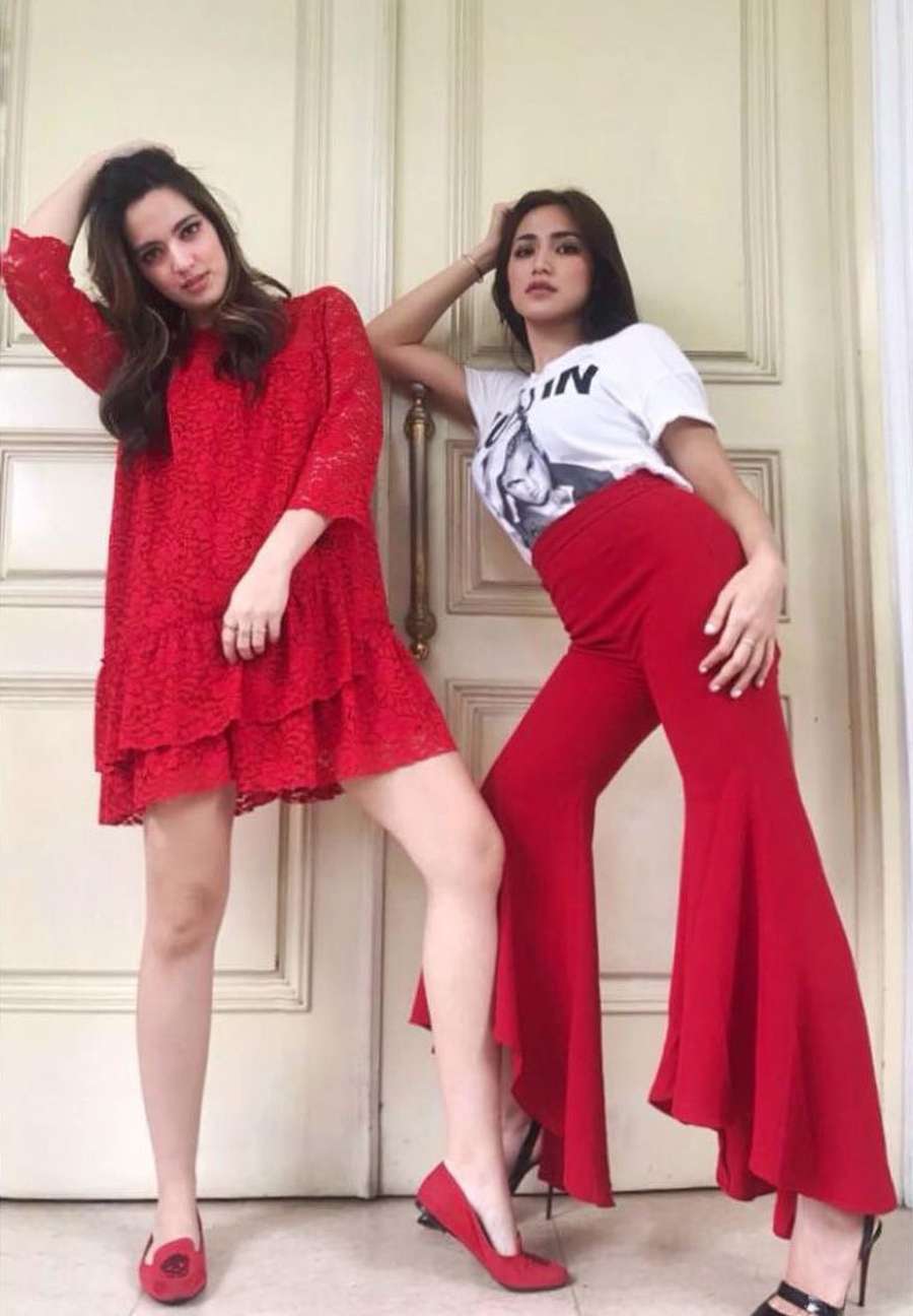 Deretan Seleb Hot Mom Rasa ABG