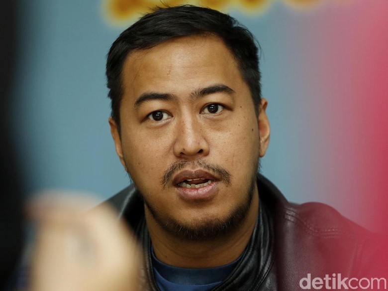 Ditanya Tak Hadir di Reuni 212, Pandji Pragiwaksono Balik Lempar ke Jokowi