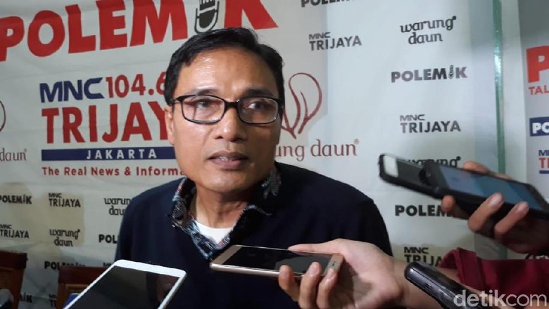 Yusril Jadi Lawyer Jokowi, PKS Ingatkan Idealnya Gabung Prabowo