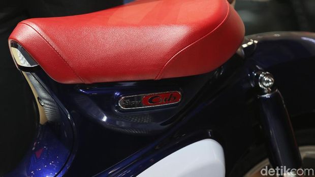 Tajir! Motor Bebek Honda Termahal di Indonesia Rp 55 Juta