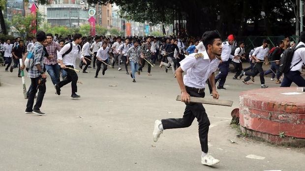 PM Bangladesh Minta Protes Mahasiswa Bubarkan Diri