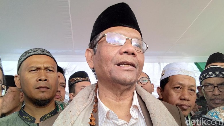 Mahfud Md: Tak Semua yang Dipanggil Habib Keturunan Nabi