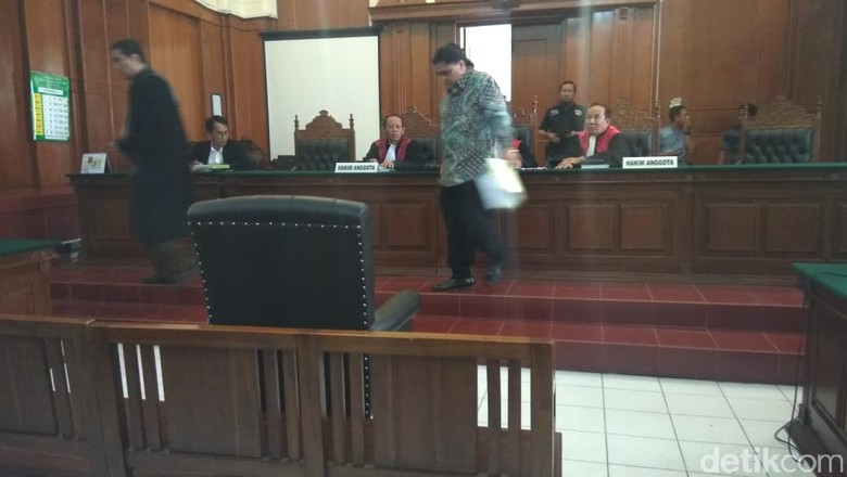 Tak Hanya Uang, Saksi Sebut Dimas Kanjeng Bisa Keluarkan Soto dan Rawon