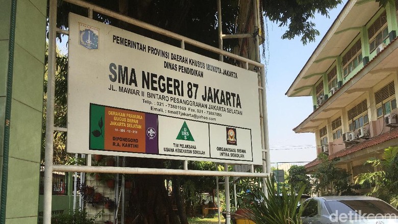 Guru Nelty Khairiyah Bantah Doktrin Siswa Anti-Jokowi, Ini Pengakuannya