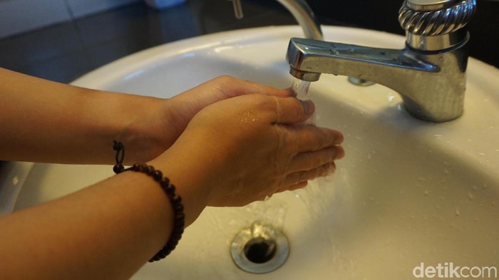 Pemerintah: Cuci Tangan Pakai Sabun Lebih Efektif dari Hand Sanitizer