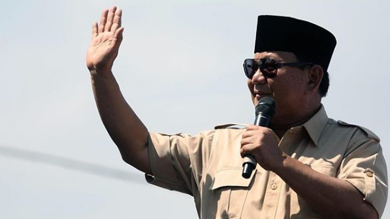 Prabowo Disarankan Ganti Kostum Agar Menang, Ini Kata Gerindra