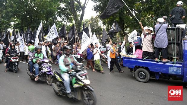 Protes Pembakaran Bendera, Ratusan Warga Bogor Turun ke Jalan