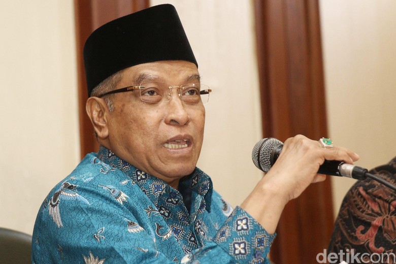 Said Aqil: Pendapat Mayoritas Ulama, Makruh Tulis Alquran di Bendera