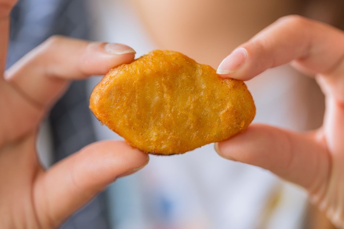 Ada-ada Saja Nih, Bikin Nugget Dari Bulu Ayam. Gimana, Ya Rasanya?