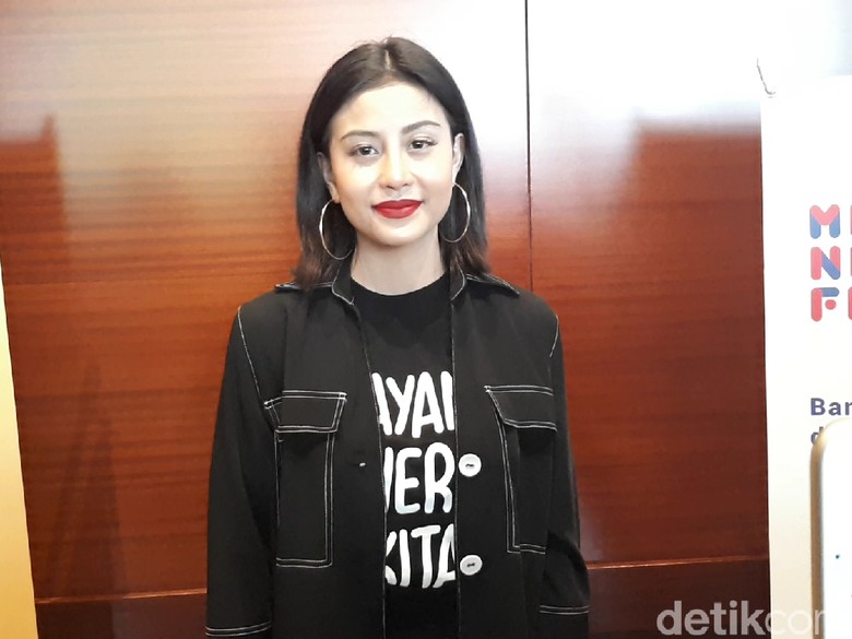 Keti Goals! Ketiak Mulus Awkarin Dipuji-puji