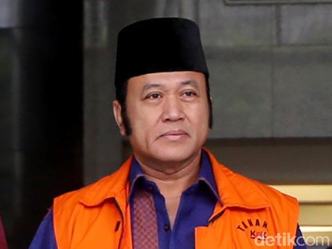 Kena OTT KPK, Zainudin Hasan Beli Sedan Mercedes-Benz Cash