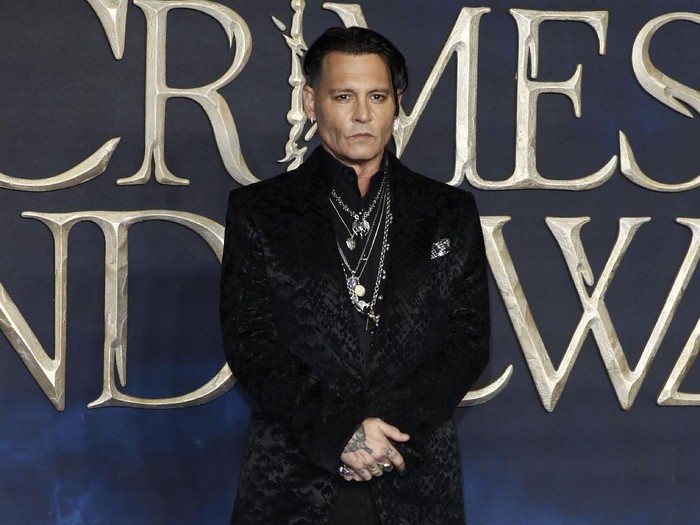 Johnny Depp Bakal Main di Serial TV Spin-off Fantastic Beasts?