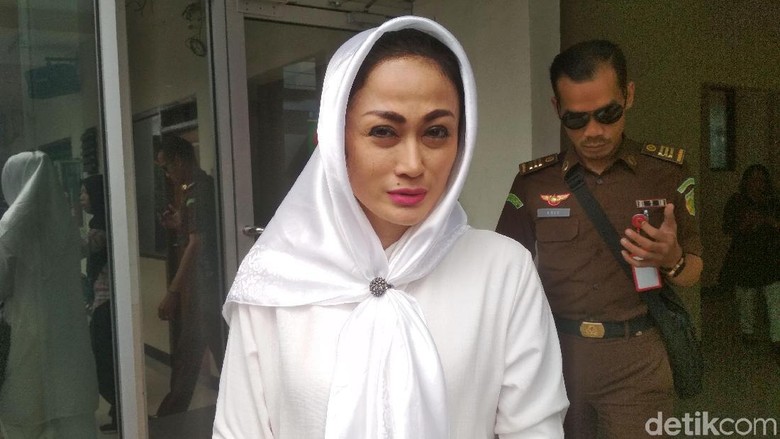 Ini WhatsApp Sisca Dewi yang Peras Irjen BS Rp 35 Miliar