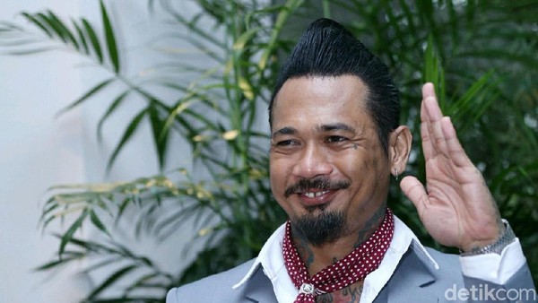 Dikritik, Jerinx Tantang Ahmad Dhani soal Agama Ialah Konspirasi
