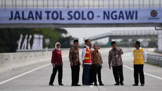 Tumpukan Utang dan Beban Infrastruktur Jokowi di Pundak BUMN