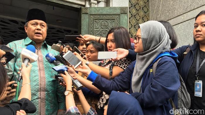 BPS: Februari Terjadi Deflasi 0,08%