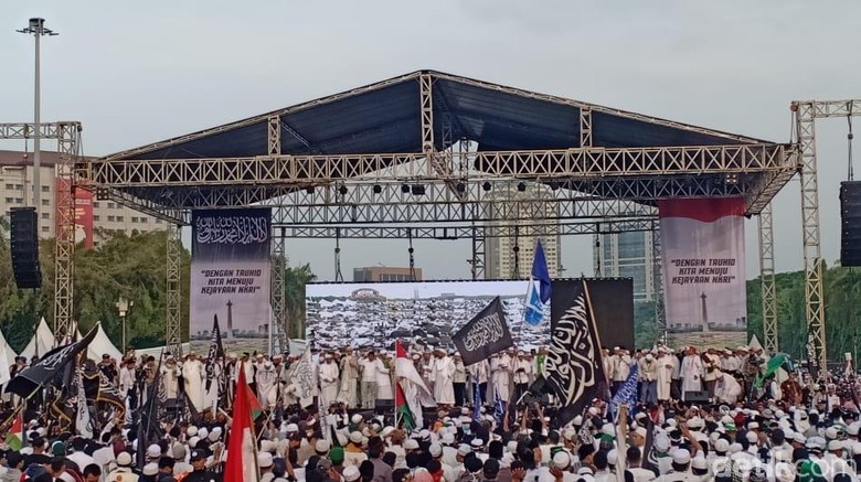 Panitia Reuni 212: Arahan HRS, Kami Ganti 'Alumni' Jadi 'Mujahid'
