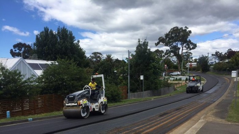 Sampah Plastik dan Kaca Dijadikan Pengganti Aspal di Tasmania