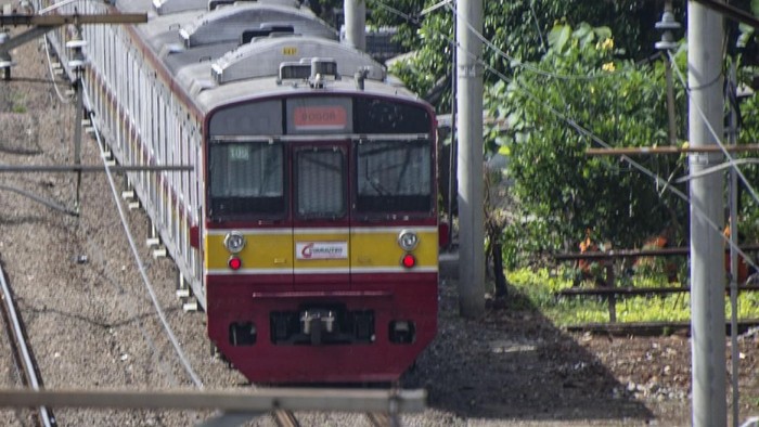 pria-cabul-incar-wanita-tidur-di-krl-jakarta-bogor-ditangkap
