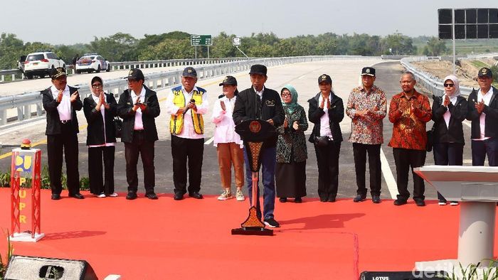 Jakarta-Surabaya Tersambung Tol, Jokowi: Bisa Dilalui Besok