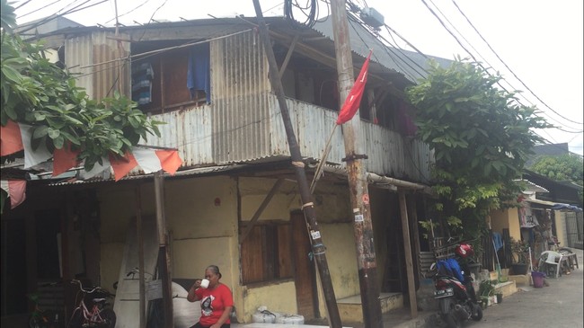 Melongok Rumah Berdinding Seng yang Jadi Alamat Pemilik Porsche Cayman