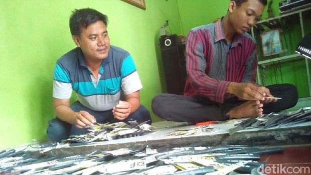 Saat Perajin Pisau Kudus Kebanjiran Pesanan dari Caleg