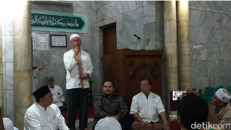 Beri Sambutan di Masjid, Buni Yani Menangis