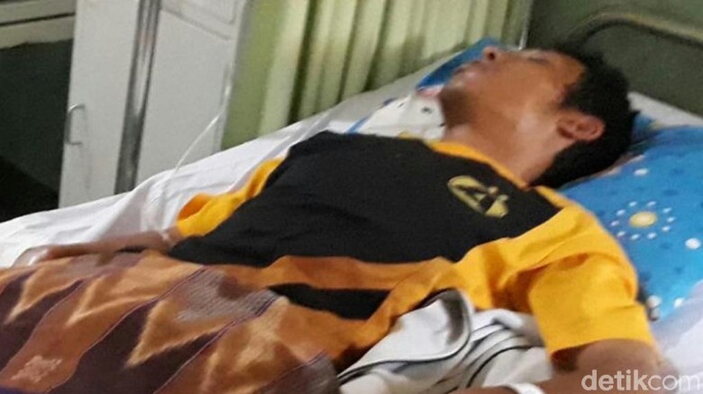Tak Mau Cerai, Suami Tusuk Istri dan Anak Lalu Coba Bunuh Diri