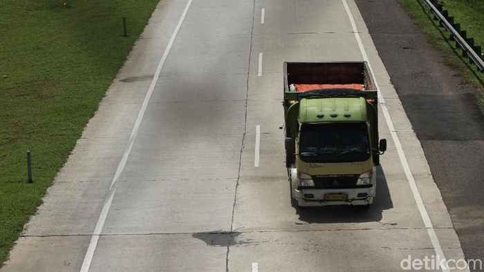 BPN Sebut Tol 'Pembunuh Bayaran', Punya Sandiaga atau Jokowi?