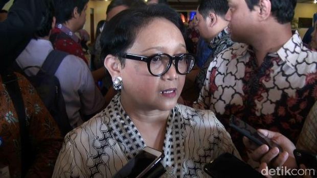 Dari Saudi, Habib Rizieq Kembali Serang Jokowi