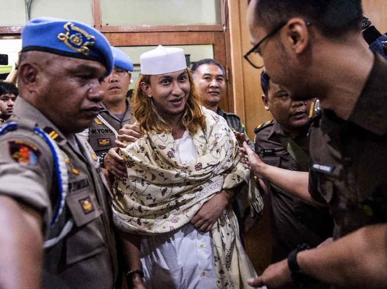 Bahar bin Smith: Sampaikan ke Jokowi, Tunggu Saya Keluar!