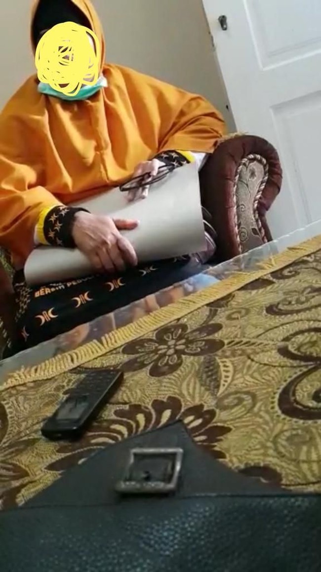 TKN akan Laporkan Emak-emak Berbaju PKS Kampanye Hitam terhadap Jokowi