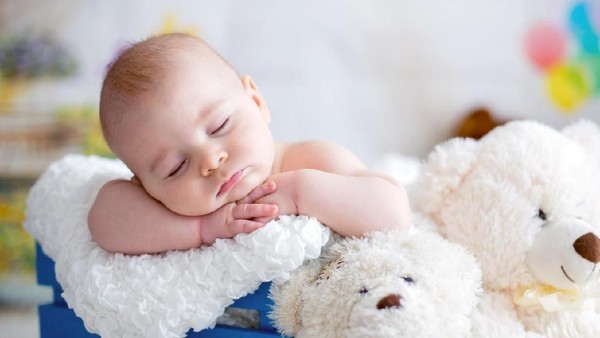 Unik! Marah dan Cemberut, Ekspresi Bayi-bayi Baru Lahir Ini Sukses Curi Perhatian