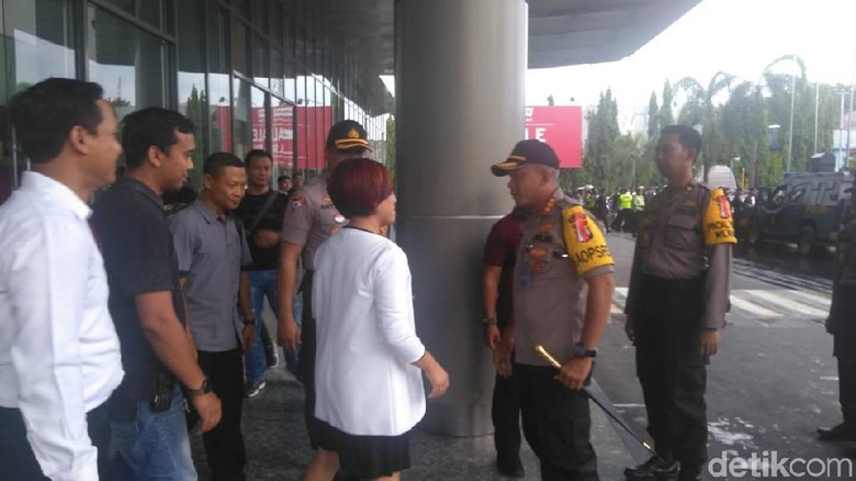 Diminta Surat Izin Konser, Panitia Malah Tunjukkan Izin Kampanye