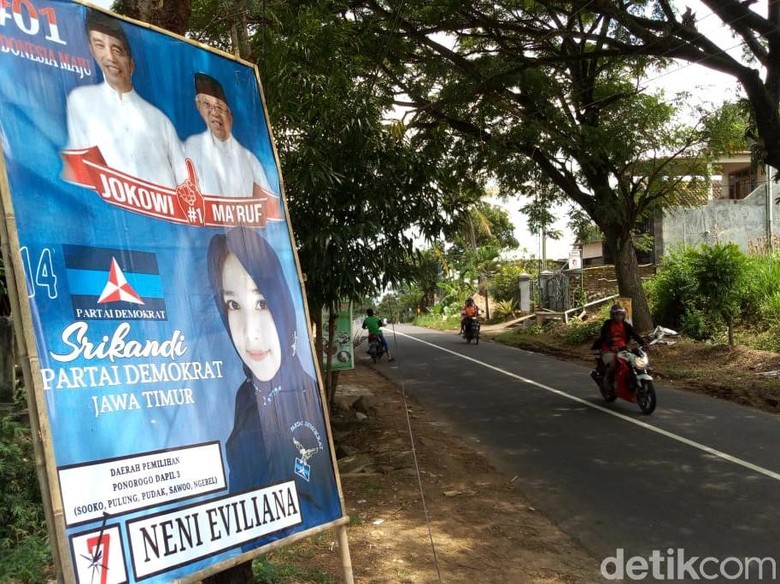 Caleg Demokrat Ponorogo yang Dukung Jokowi Diperintahkan Copot Banner