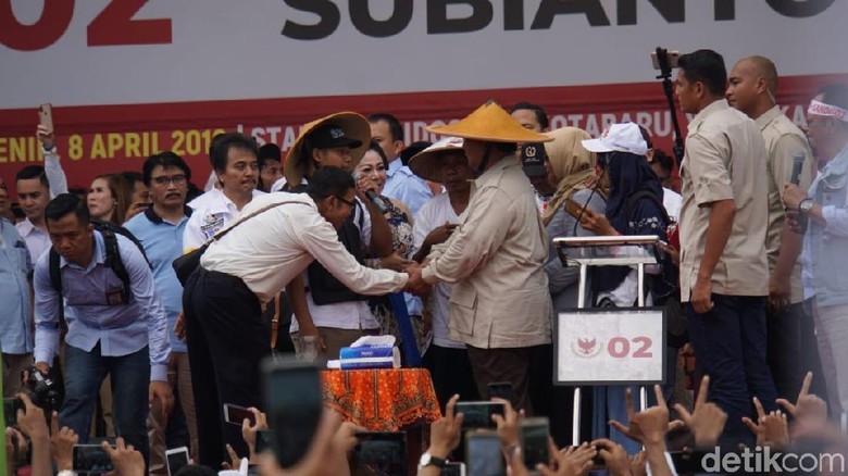 Kampanye di Yogya, Prabowo Janji Subsidi Harga Pupuk Habis-habisan